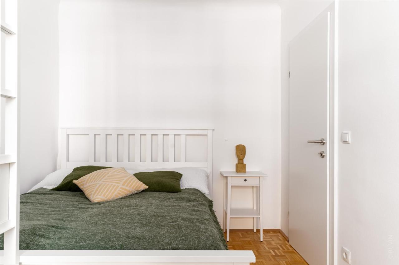 King Bed Home, 3 Bed Rooms, Perfect For Long Term Stay Wien Exterior foto
