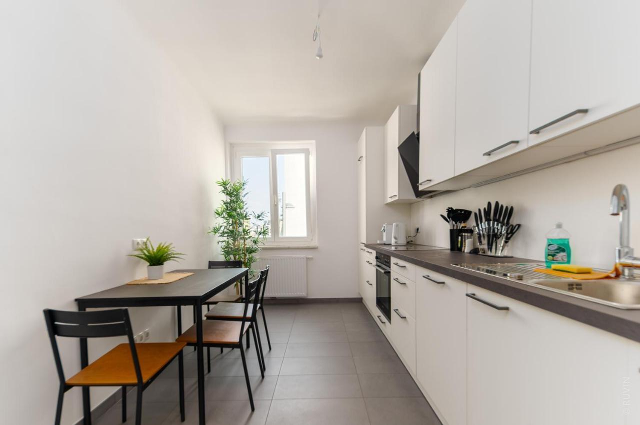 King Bed Home, 3 Bed Rooms, Perfect For Long Term Stay Wien Exterior foto